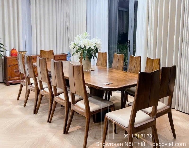 Mẫu bàn ăn 10 ghế phù hợp cho gia đình đông người và không gian rộng