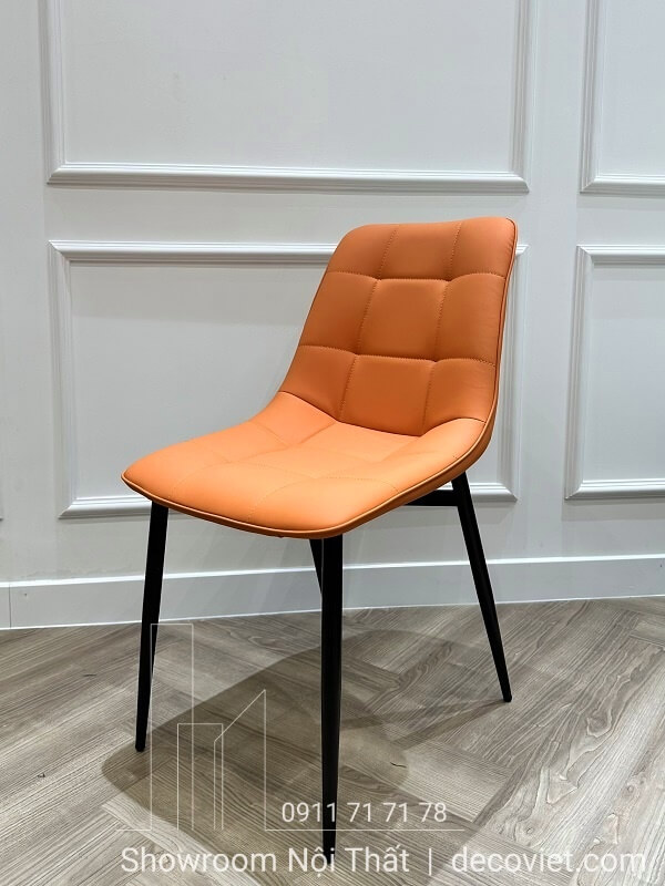 ghế ăn bọc da êm ái, dễ dàng vệ sinh