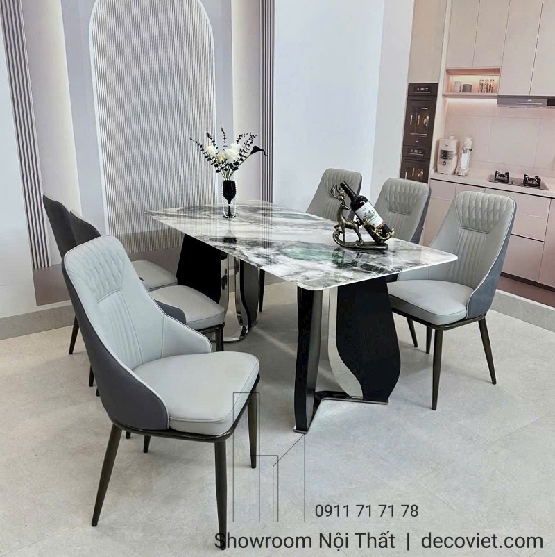 Không gian bếp hiện đại với bàn ăn 2607S sang trọng