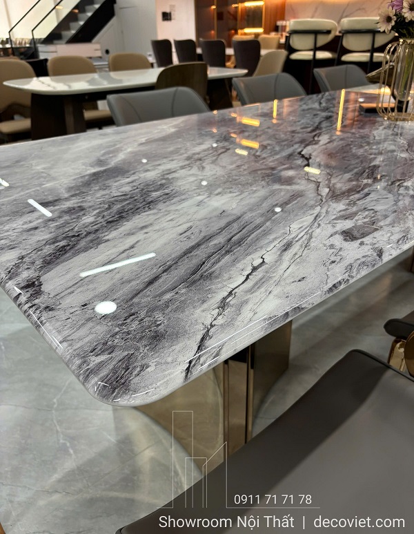Mặt đá xám vân tự nhiên bắt sáng cực tốt – nhìn thực tế còn đẹp hơn hình