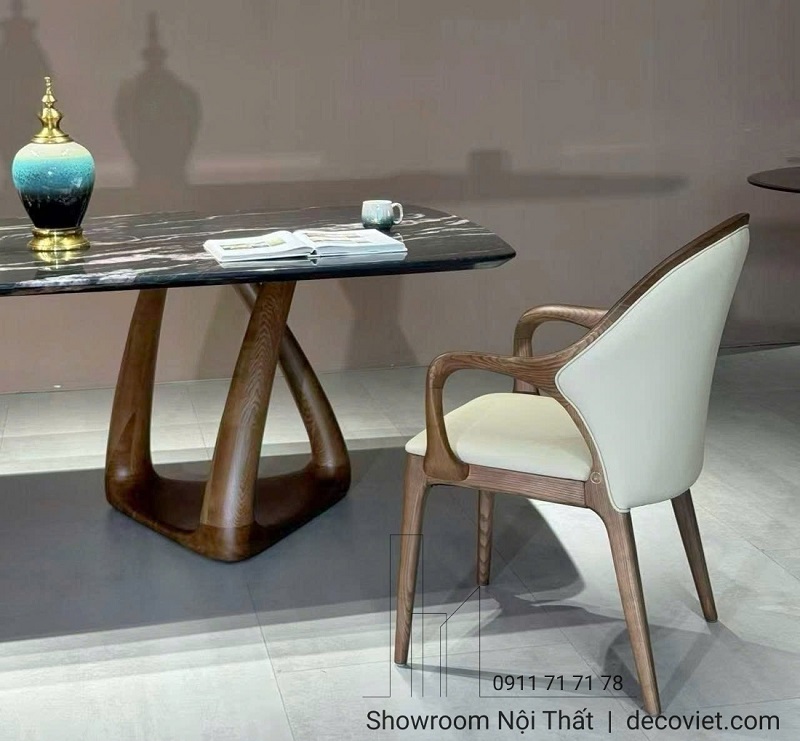 Bàn ăn gỗ tự nhiên chân vững chắc, mặt bàn đá mịn đẹp