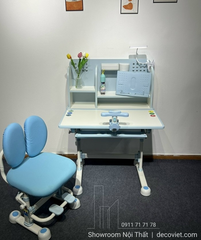 ghế bàn học trẻ em tông xanh nâng động