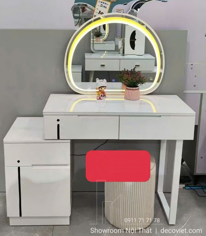 Bàn trang điểm nhập khẩu gương led, ngăn kéo gọn gàng tiện lợi