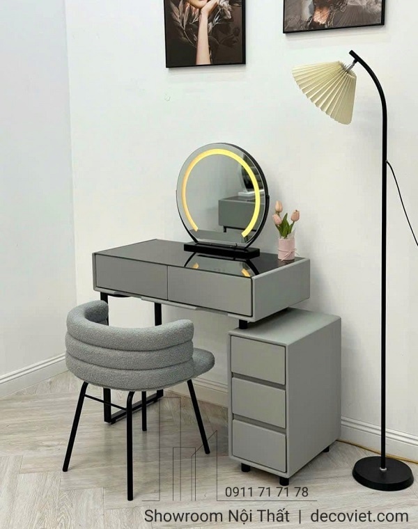 bàn phấn trang điểm nhỏ gọn