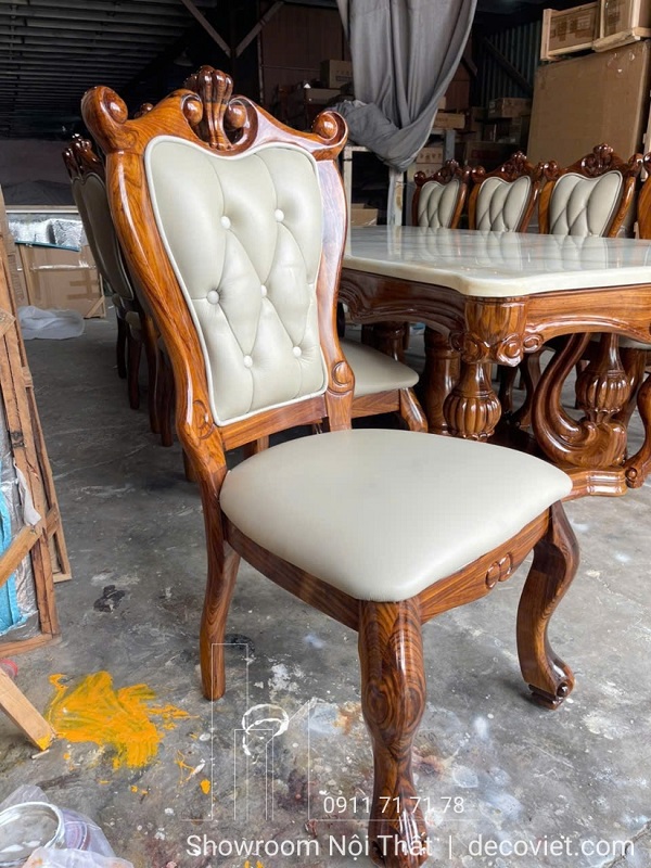 Chi tiết ghế ăn bọc da bò tót nhập khẩu, khung gỗ mun chắc chắn
