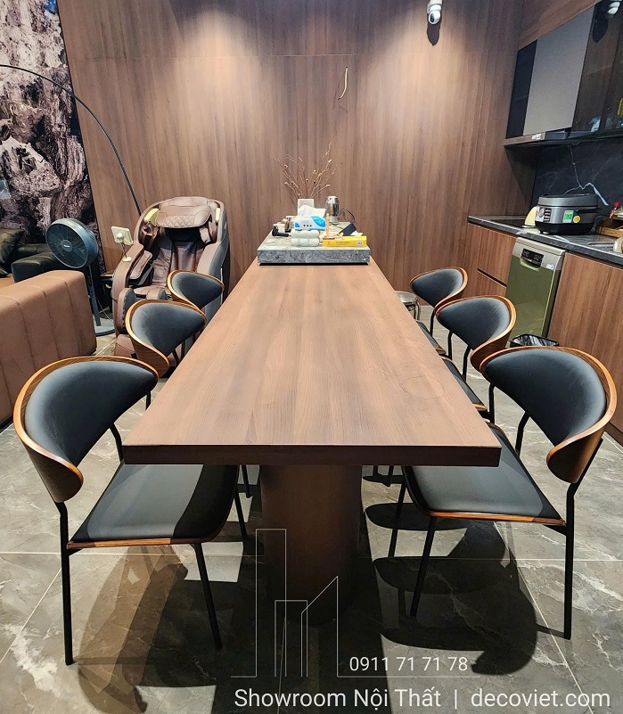 Đảo bếp kết hợp bàn ăn sang trọng cho nhà phố hiện đại