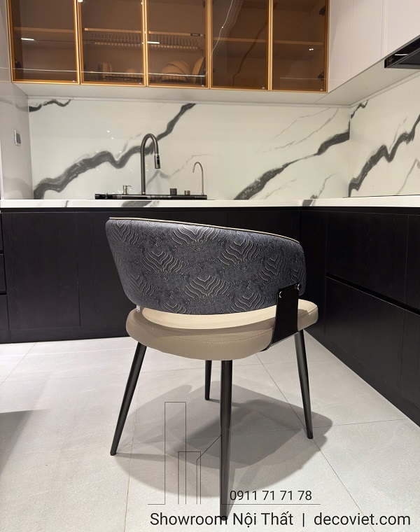 ghế ăn cao cấp 572s lưng cong ôm trọn cơ thể mang lại cảm giác thoải mái