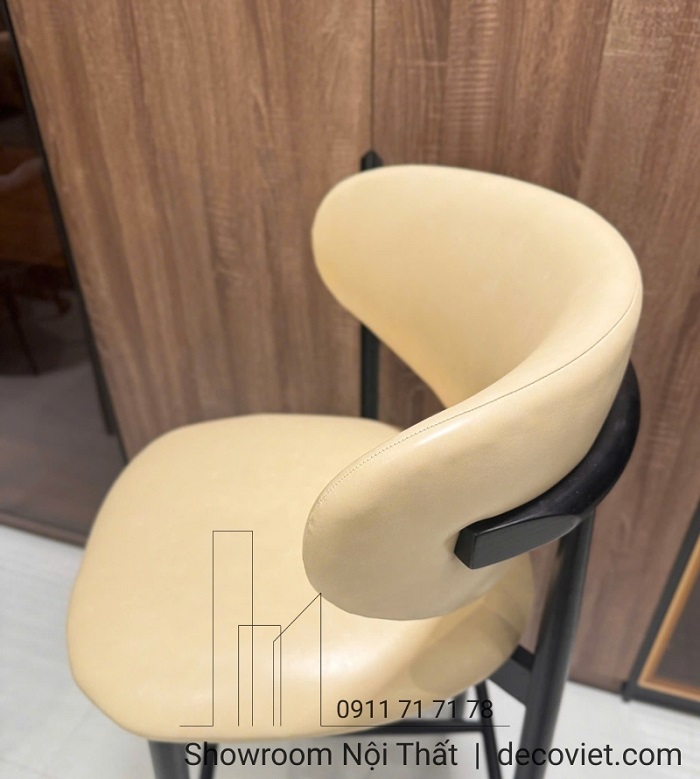 ghế bar chân gỗ bọc da