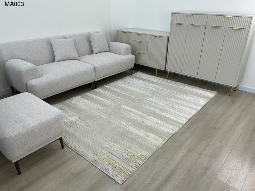 thảm sofa dày dặn, chống trượt hiệu quả và bảo vệ bề mặt sàn tốt hơn khi sử dụng lâu dài.