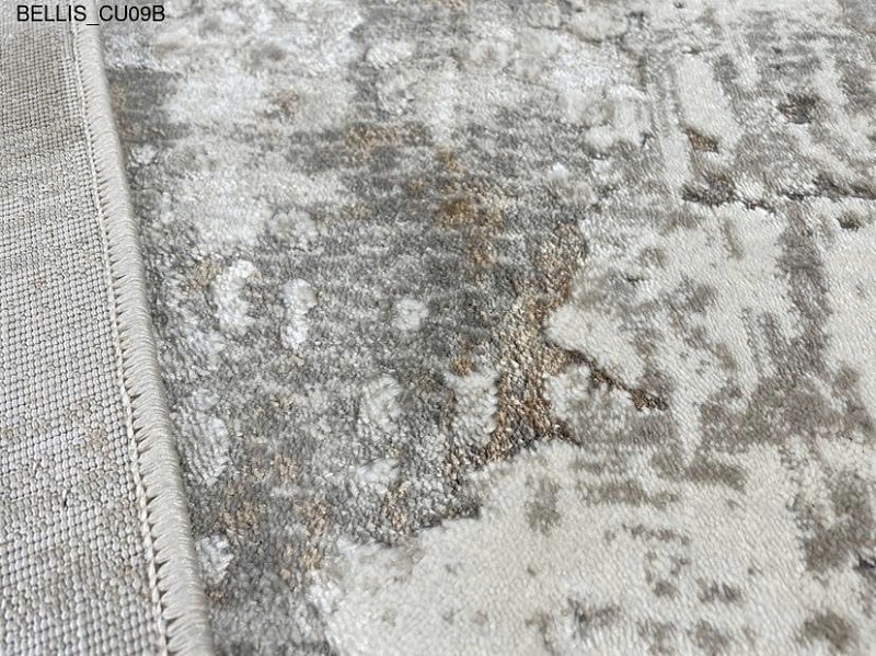 Thảm sofa màu nhẹ nhàng, dễ phối với các tông nội thất như xám, nâu, be.