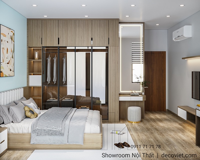 Phòng ngủ rộng rãi, tối ưu ánh sáng tự nhiên nhờ cửa kính lớn kết hợp rèm sang trọng.