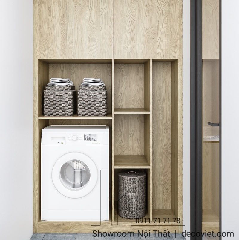 Khu giặt phơi gọn gàng với tủ gỗ nhiều ngăn kết hợp máy giặt tiện lợi.