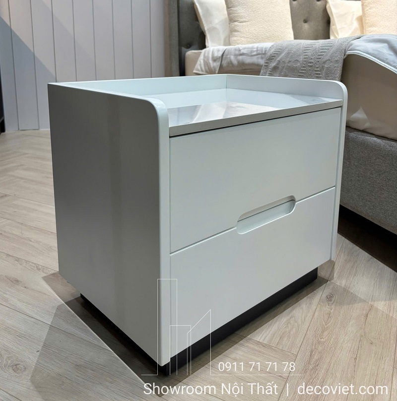 tue đầu giường măt đá