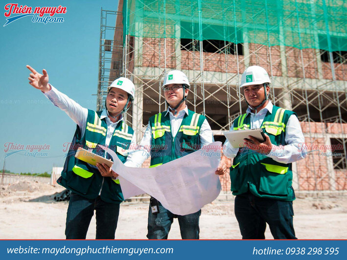 mẫu áo gile bảo hộ lao động màu xanh cho công trình