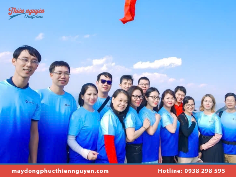 Cách chọn áo thun đồng phục không cổ phù hợp