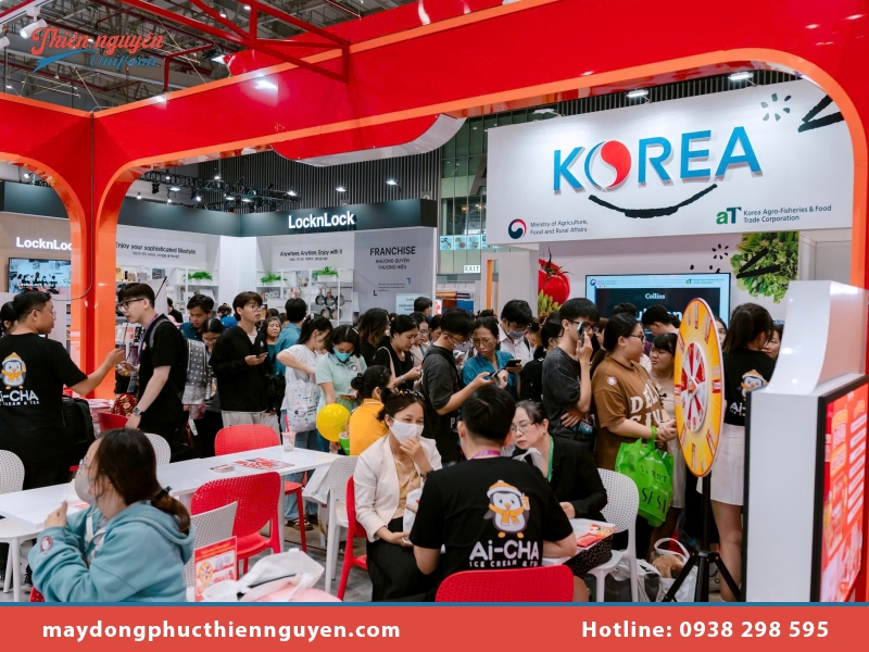 Mẫu áo thun đồng phục không cổ hot nhất hiện nay