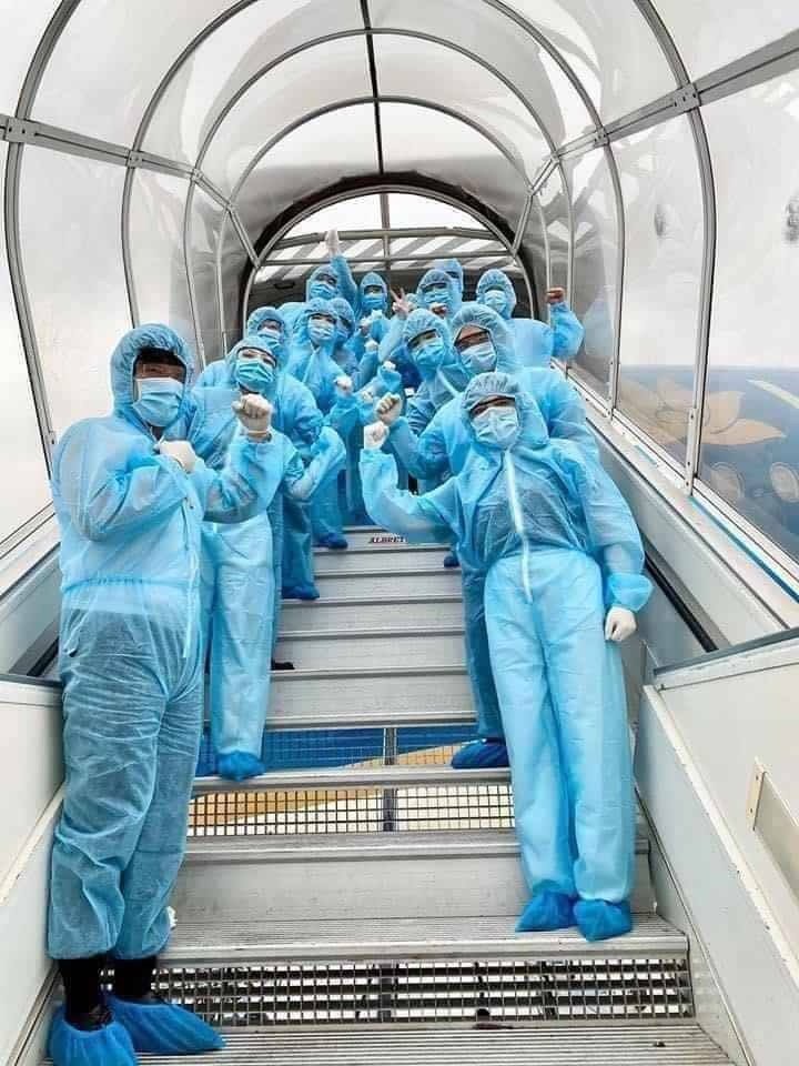 cấu tạo quần áo phòng dịch