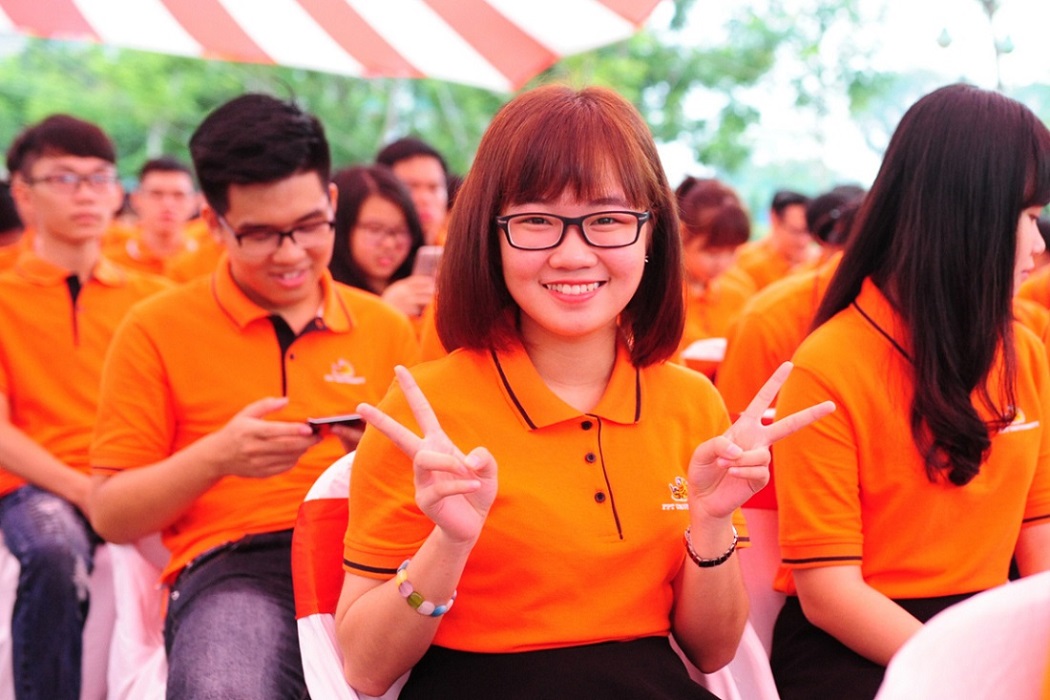 đồng phục công sở màu cam