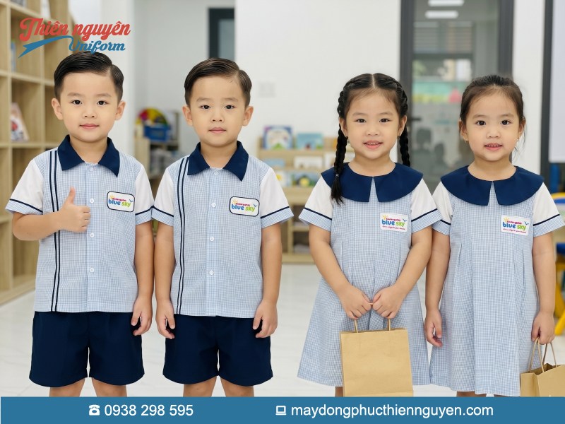 Đồng phục cho bé mầm non Trường Blue Sky Kindergarten năng động cùng bé khám phá chân trời mới