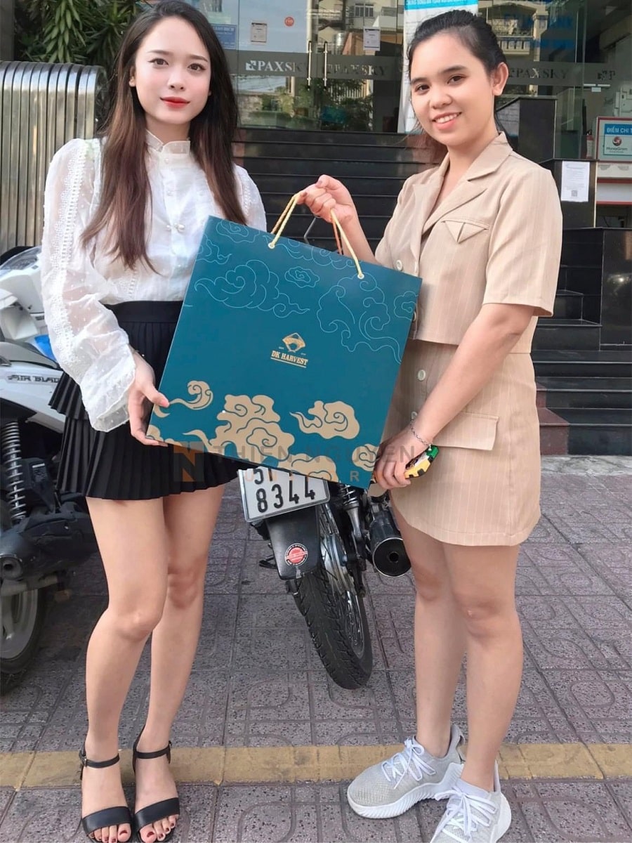 Quà tết trao tay - yêu thương đong đầy