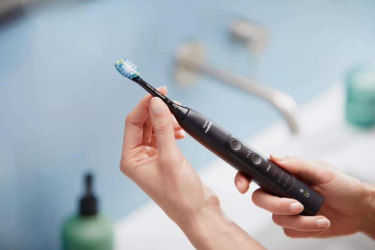 Mở hộp bàn chải điện Philips Sonicare ExpertClean 7500 Mở hộp bàn chải điện Philips Sonicare ExpertClean 7500