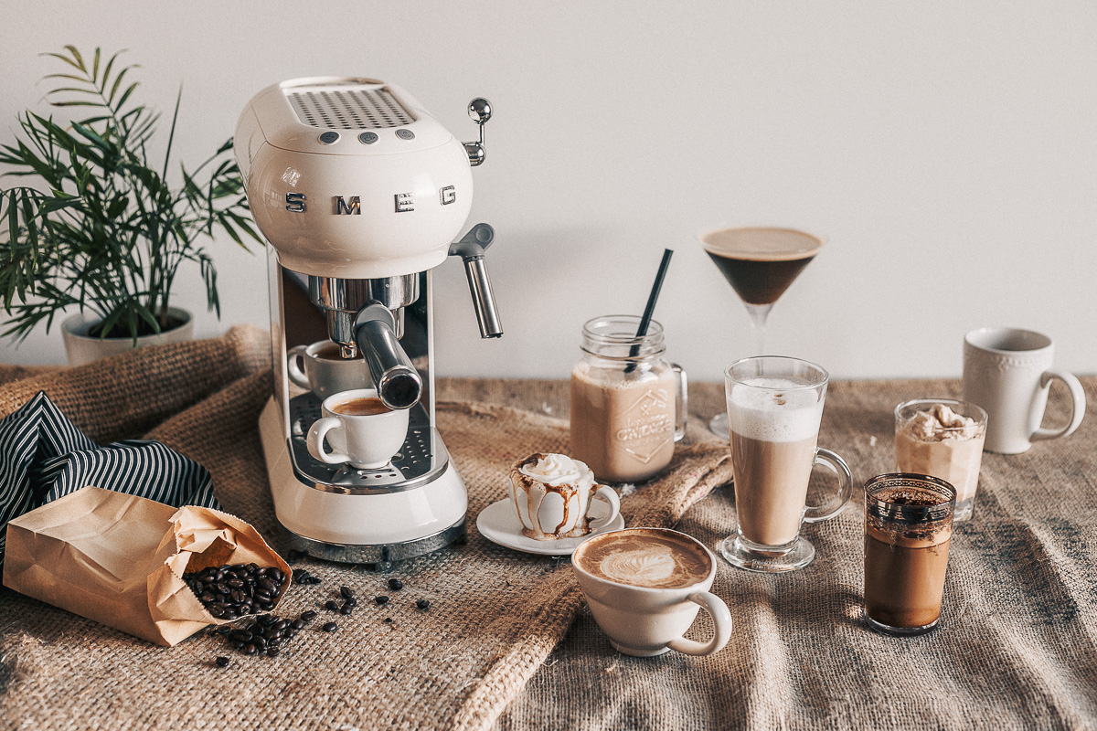 Cách pha một tách Espresso chuẩn với SMEG Cách pha một tách Espresso chuẩn với SMEG