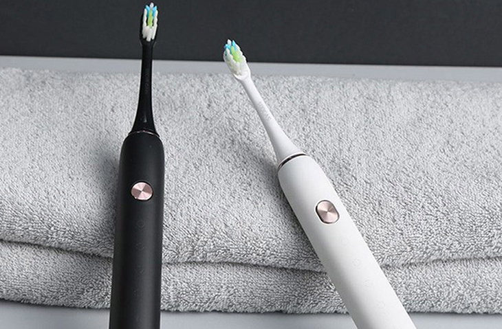 bàn chải điện bị mốc