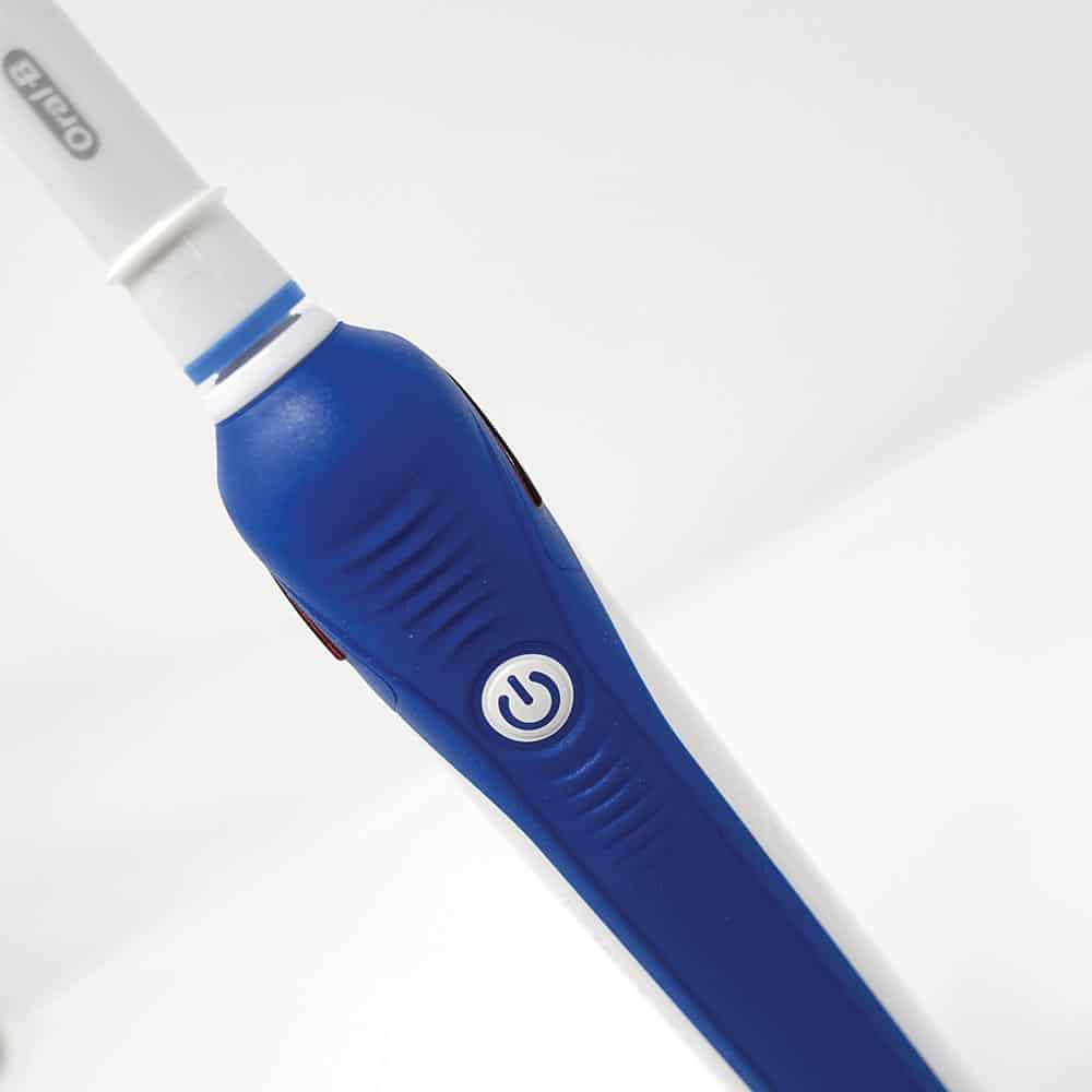 ban chai dien oral-b pro 2 2000
