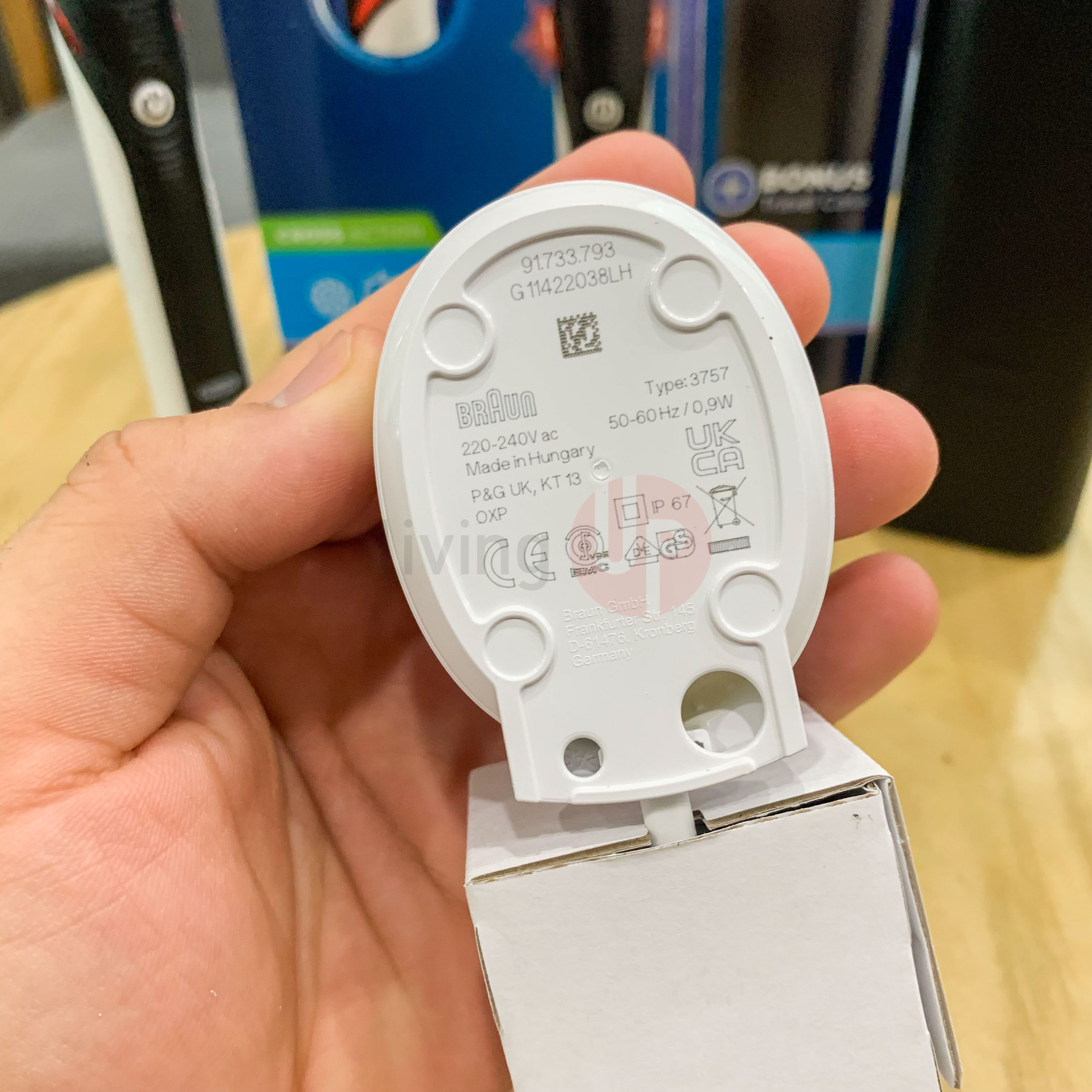 ban chai dien oral b pro 2 2500