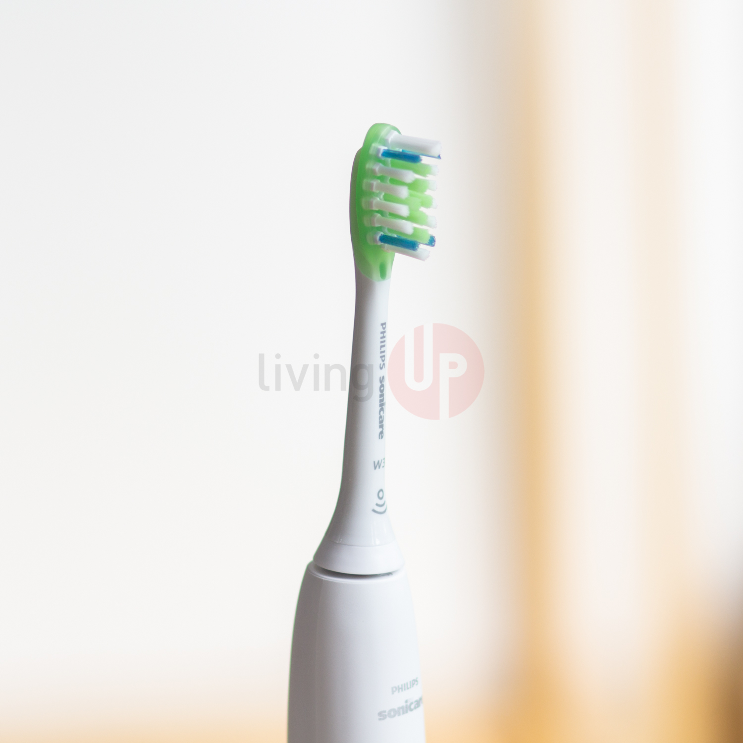 ban chai dien philips sonicare 6100