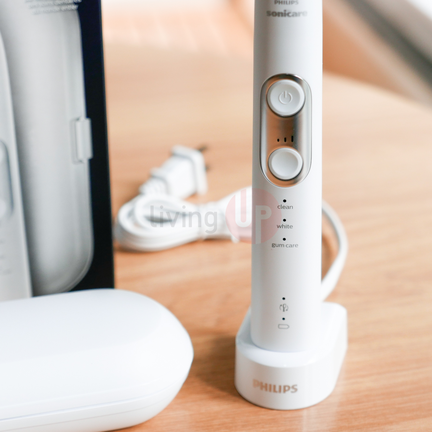 ban chai dien philips sonicare 6100