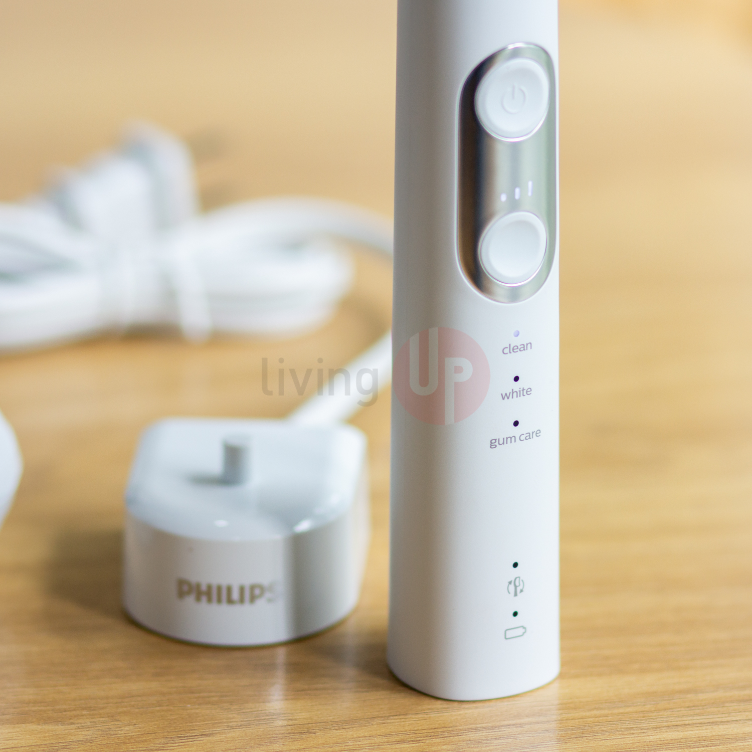 ban chai dien philips sonicare 6100