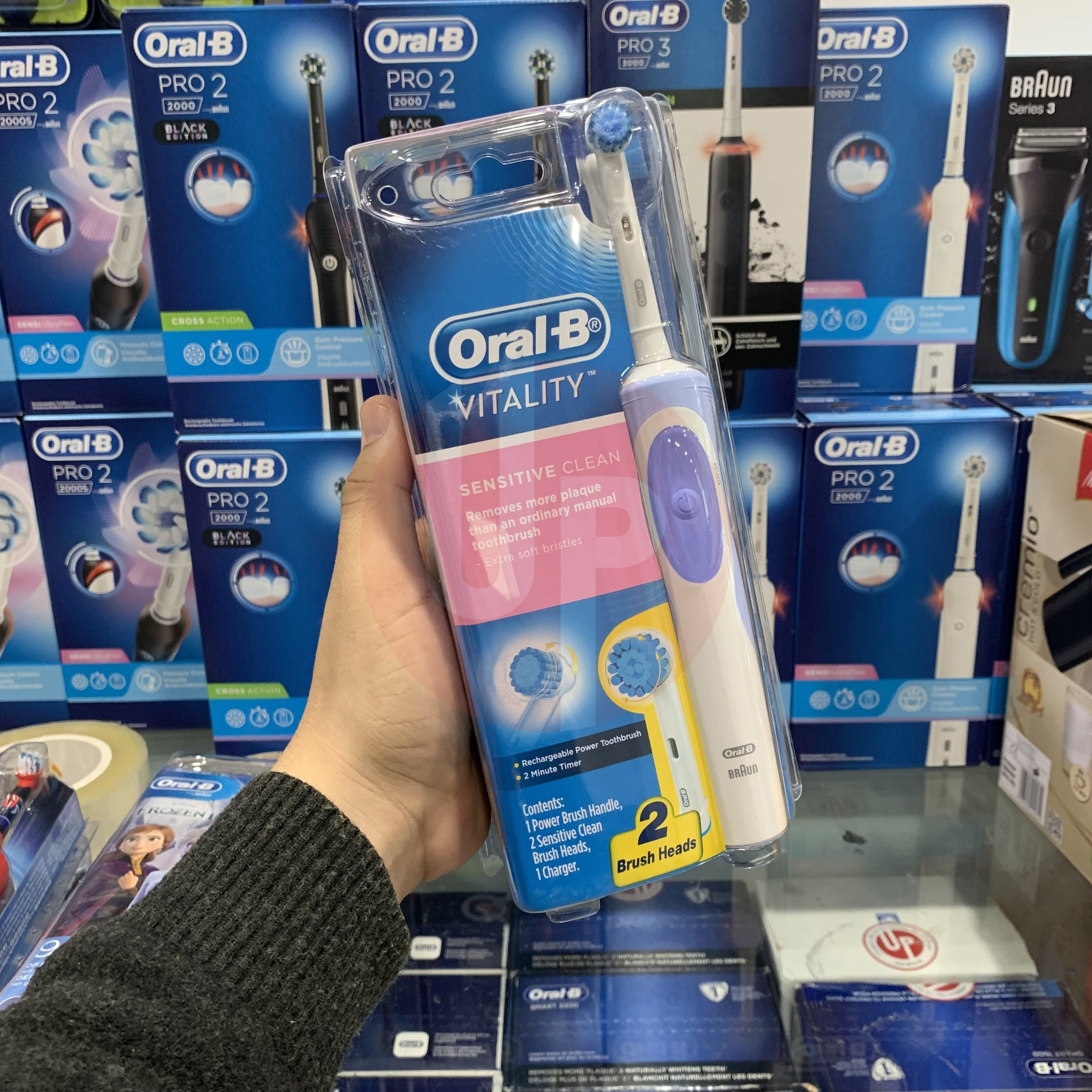 Ban chai dien Oral-B Vitality Mat truoc