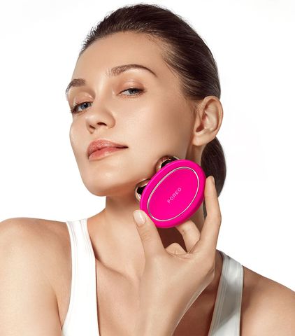 Máy massage mặt chống chảy xệ Foreo Bear Mini