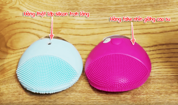 Phân biệt máy massage mặt Foreo dựa trên lỗ sạc