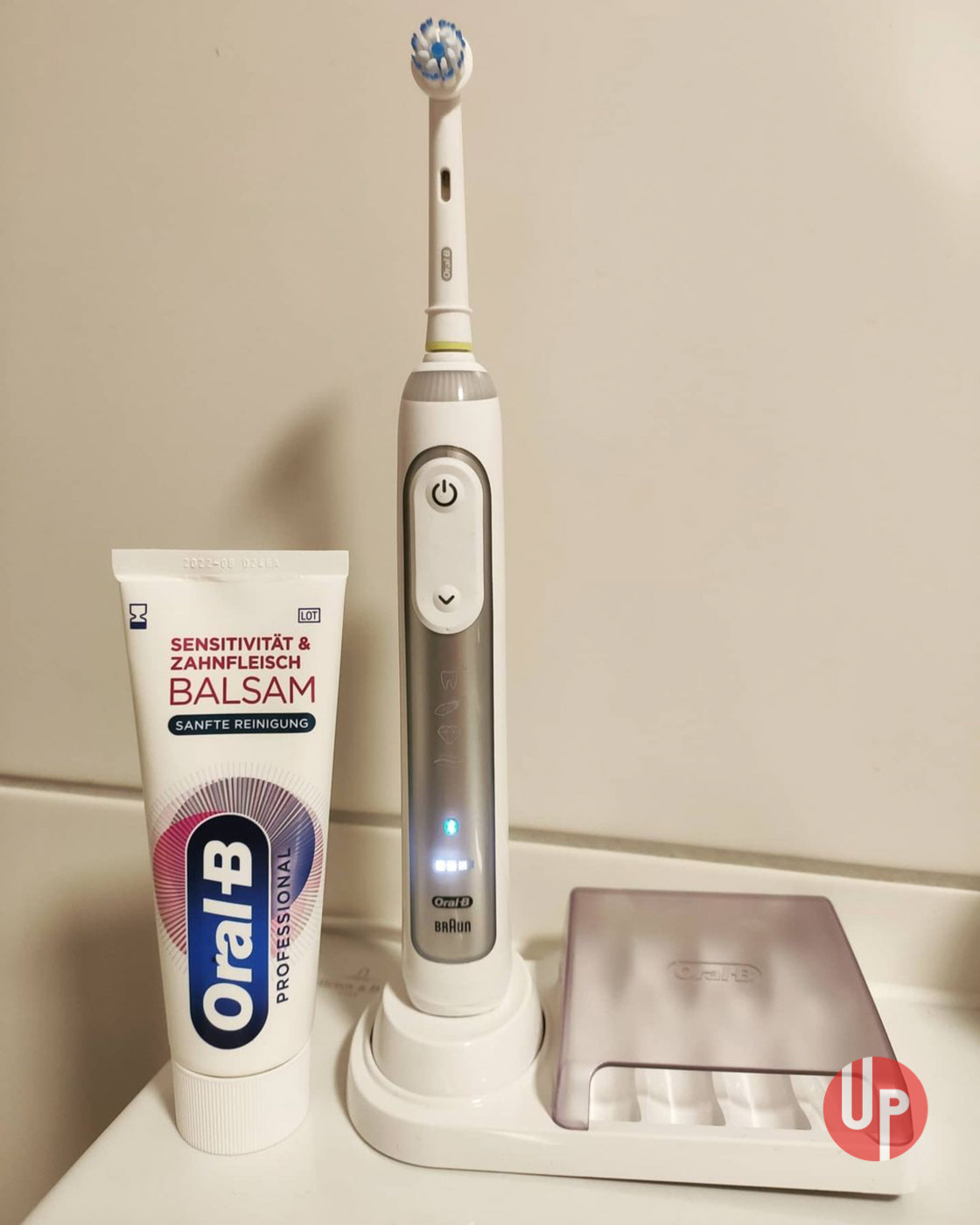 Oral-B Genius 6000 hay Genius 8000 đáng mua hơn ? Đánh giá bàn chải điện Oral-B Genius