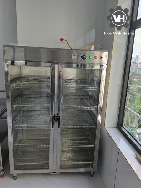 Tủ sấy bát đĩa công nghiệp 2 cánh sử dụng trong nhà hàng Mường Hoa Quán - Hoàng Mai, Hà Nội