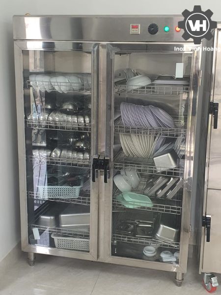 Sử dụng tủ sấy bát trường học giúp công việc nhanh chóng dễ dang hơn