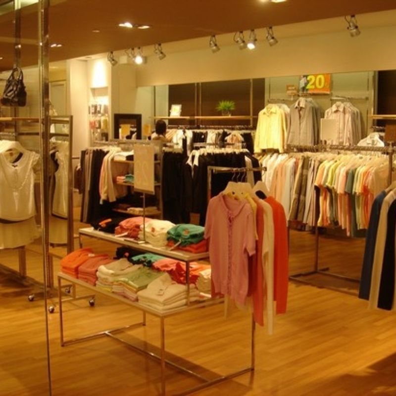 trang tri shop quan ao 6