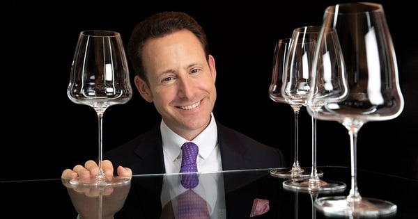 RIEDEL Thương hiệu pha lê 300 tuổi RIEDEL Thương hiệu pha lê 300 tuổi