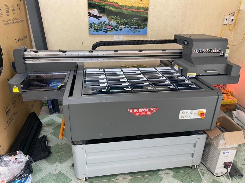 Giá máy in UV rẻ nhất thị trường