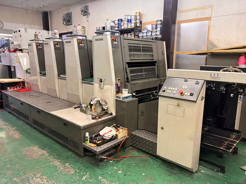 Máy in offset 4 màu