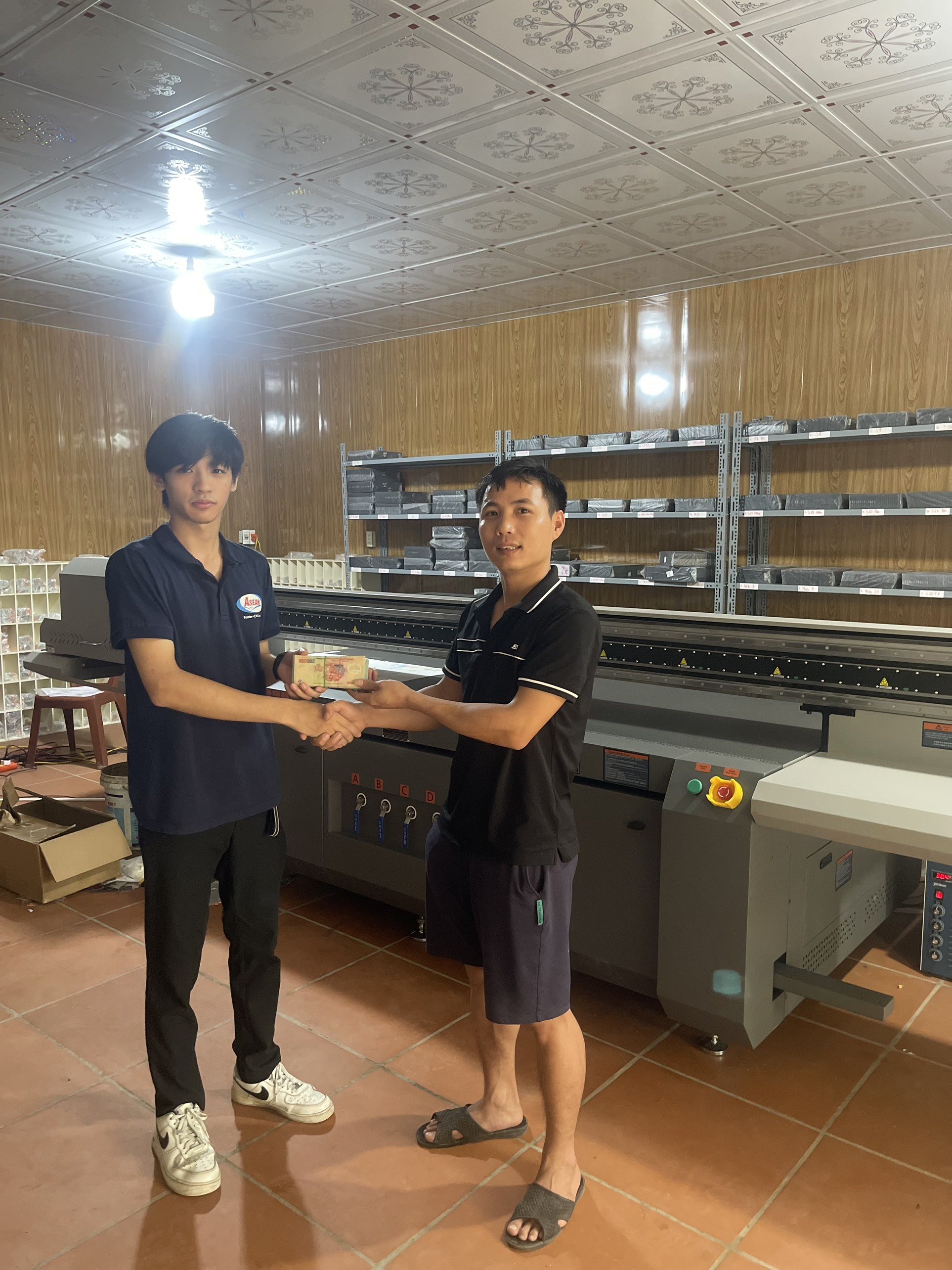 Bàn giao máy in uv eyecolor 2513 gen 6 tại Yên Định, Thanh Hóa