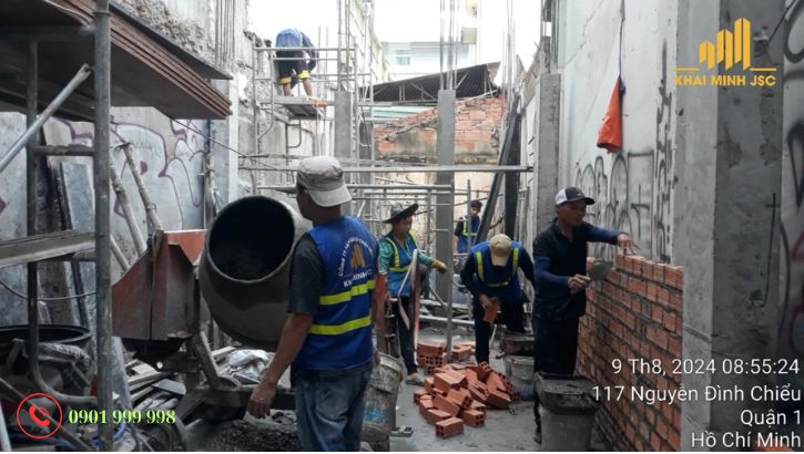 Đội ngũ nhân công tay nghề đảm bảo quá trình thi công hoàn thành tốt