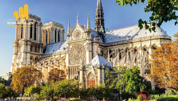 Nhà thờ Đức Bà Paris mang đậm dấu ấn kiến trúc Gothic