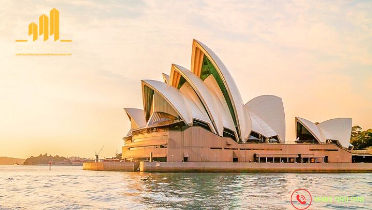 Nhà hát Opera được thiết kế với mái nhà giống như cánh buồm