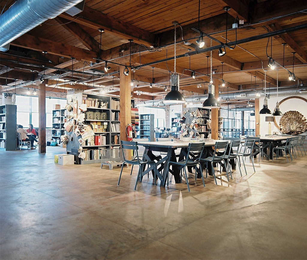 Nội thất văn phòng theo phong cách Rustic