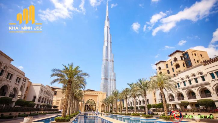 Kiến trúc Burj Khalifa là sự kết hợp tinh tế giữa văn hóa địa phương và cảnh quan thiên nhiên đặc trưng