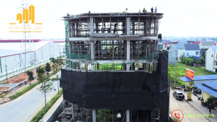 Đội ngũ thợ thi công chuyên nghiệp, đảm bảo đúng tiến độ dự án