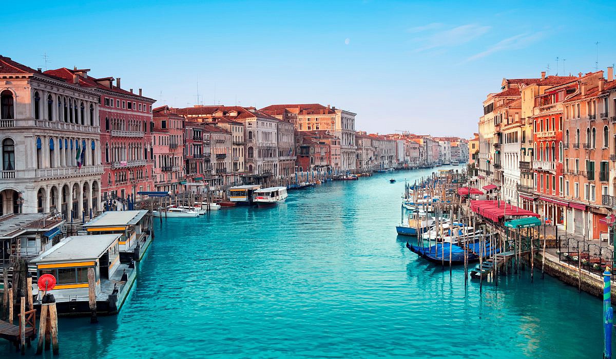 Thành phố Venedig của Ý gồm bao nhiêu đảo? Thành phố Venedig của Ý gồm bao nhiêu đảo?
